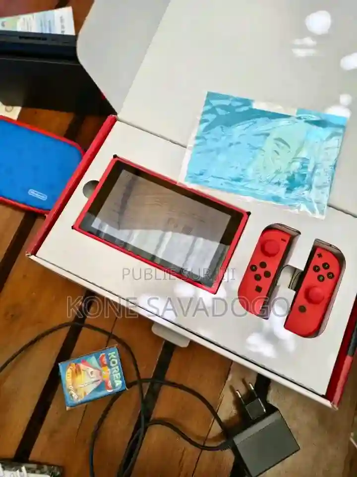 Nintendo Switch Disponible - Vue 2