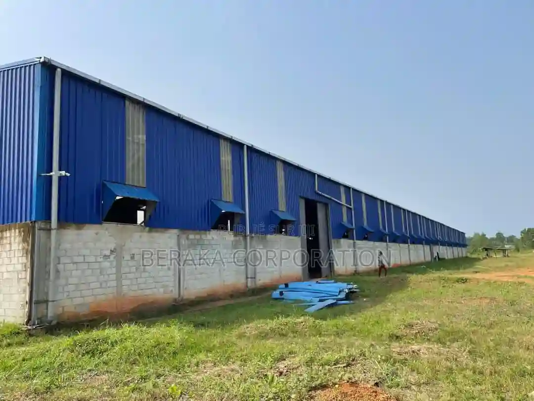 Usine D’anacade Activité - Possède Une Usine De Transform - Vue 1