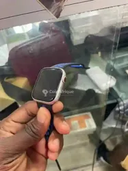 Apple Watch Série 7 45mm à Abidjan