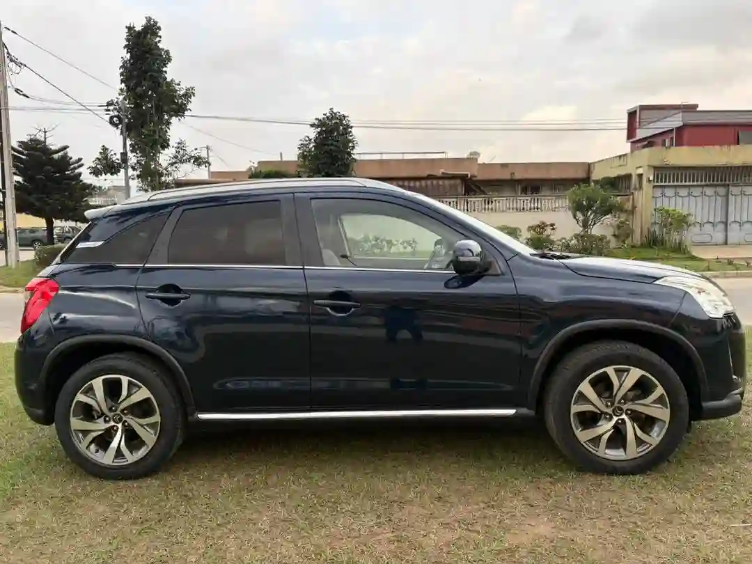 Citroën C4 en vente  à Abidjan