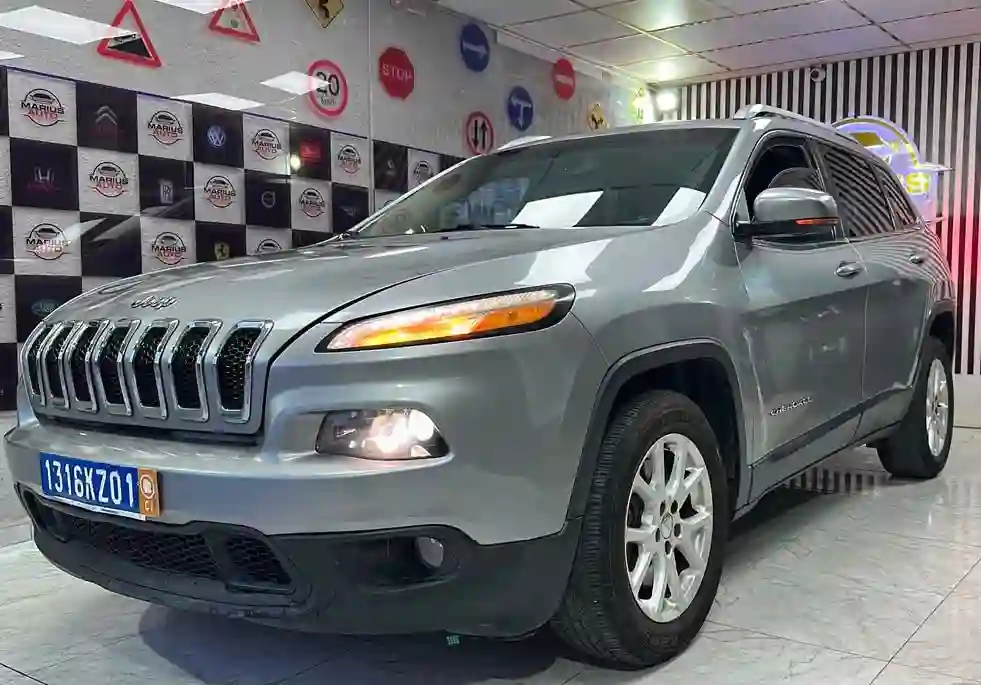 Jeep Cherokee en vente  à Abidjan
