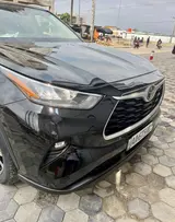 Toyota Highlander à Abidjan